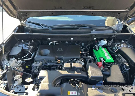 2022 Toyota Rav4 Xle Premium z USA, uszkodzony, nr VIN 2T3A1RFV8NW289009